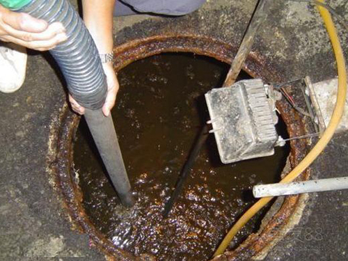 梁河隔油池清理