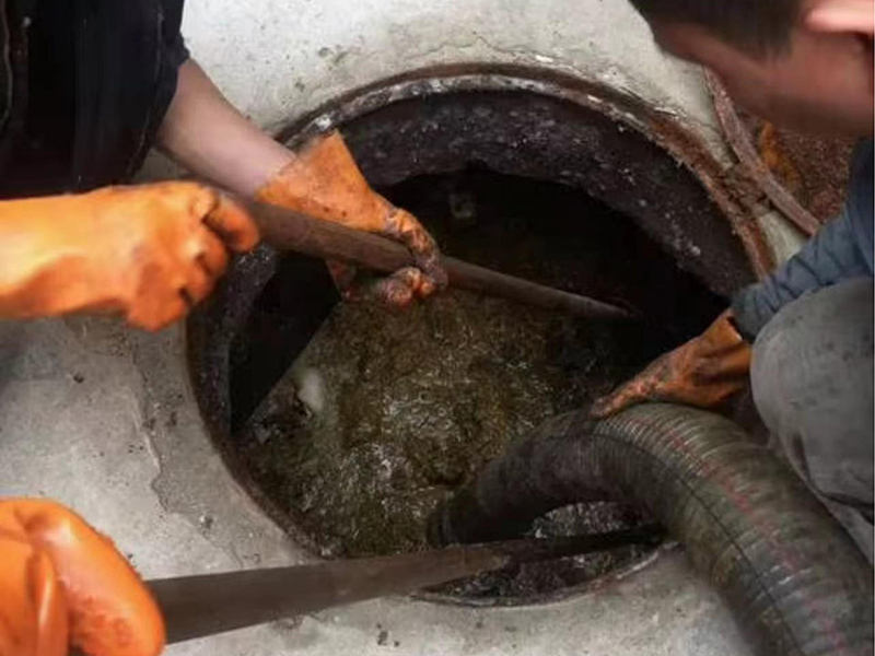 梁河清理化粪池时如何避免沼气的危害?